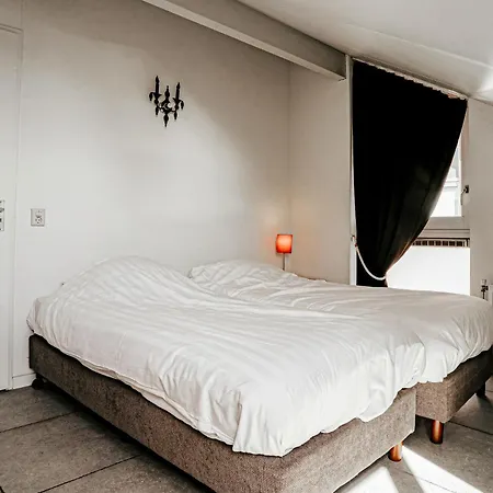 Beautiful In With House Sea View